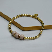 Load image into Gallery viewer, Cashew 3 Bead Dainty Gold Accent
